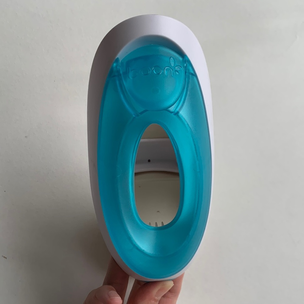 Boon baby bathtub soap dispenser